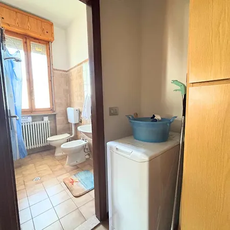 Cv019 - Cervia, Bilocale Con Balcone E Posto Auto