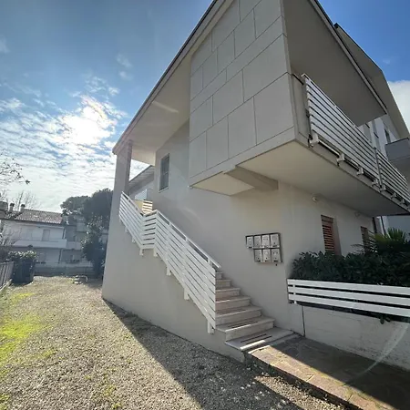 Cv019 - Cervia, Bilocale Con Balcone E Posto Auto דירה